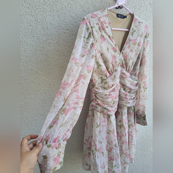 Dress - Picture 4 of 6